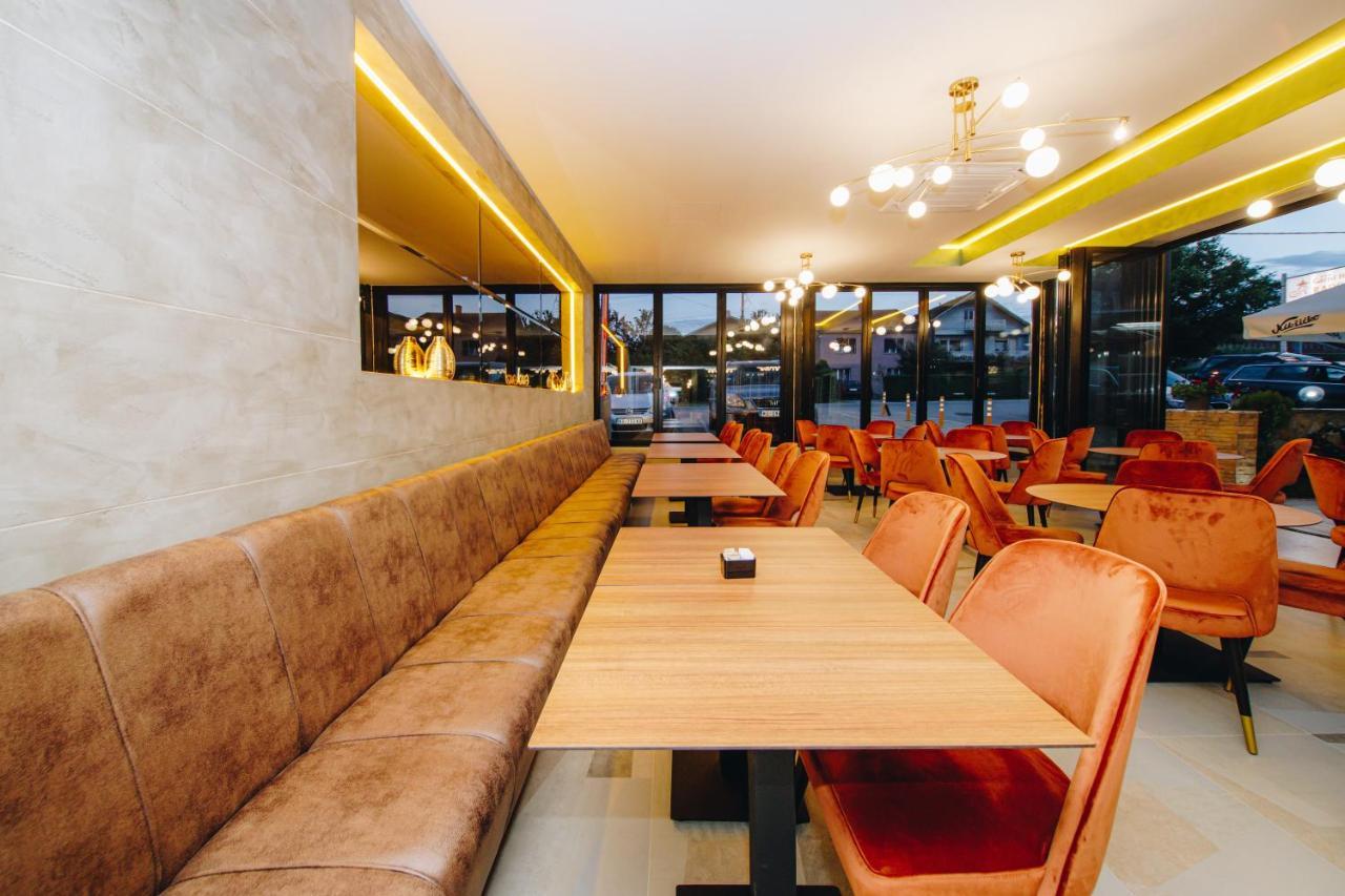Garni Hotel Radovic クラグイェヴァツ エクステリア 写真