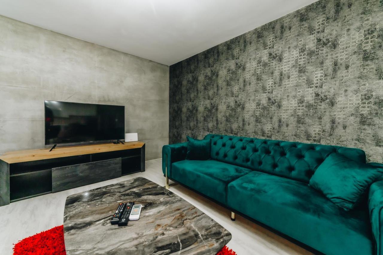 Garni Hotel Radovic クラグイェヴァツ エクステリア 写真